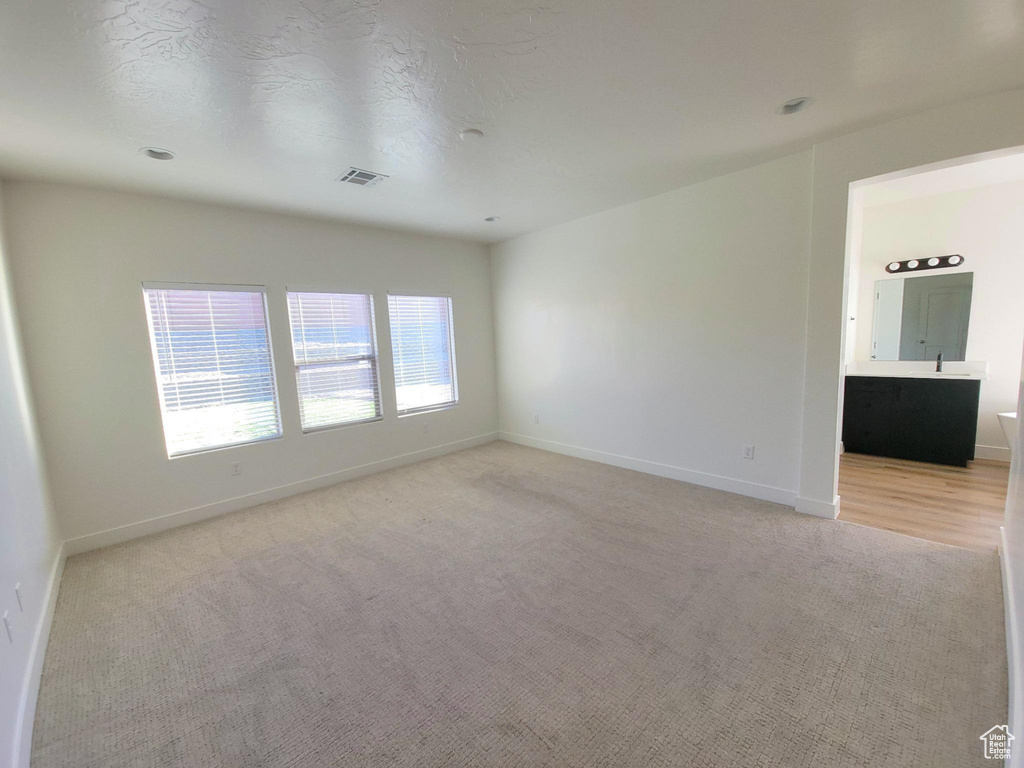 Photo 10 for MLS #2118258 at 2248 E Yant Dr