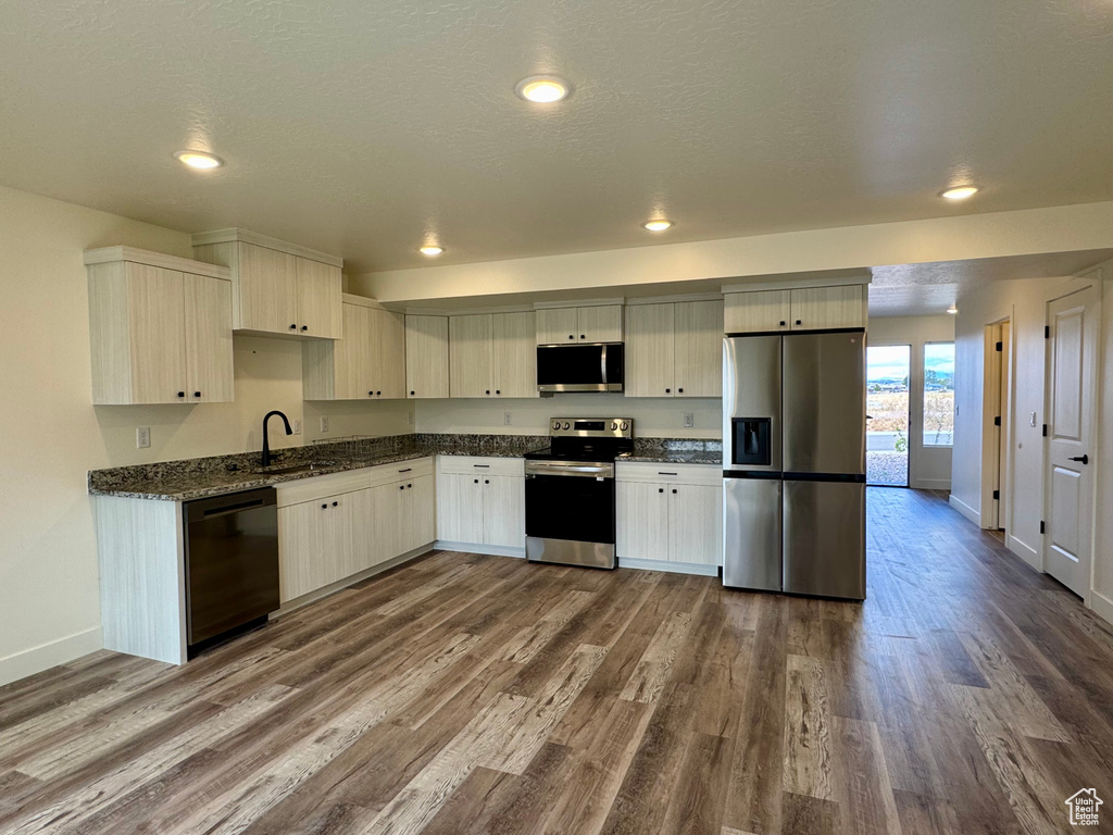 Photo 2 for MLS #2118263 at 633 W 880 South