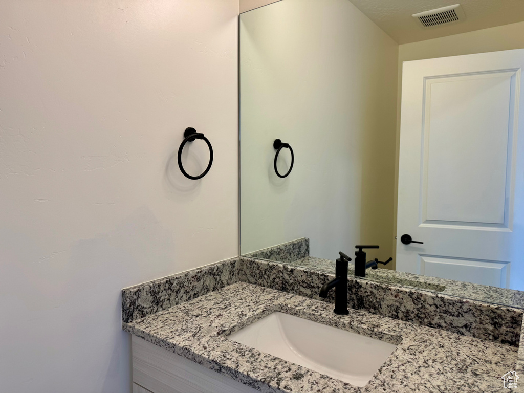 Photo 6 for MLS #2118263 at 633 W 880 South