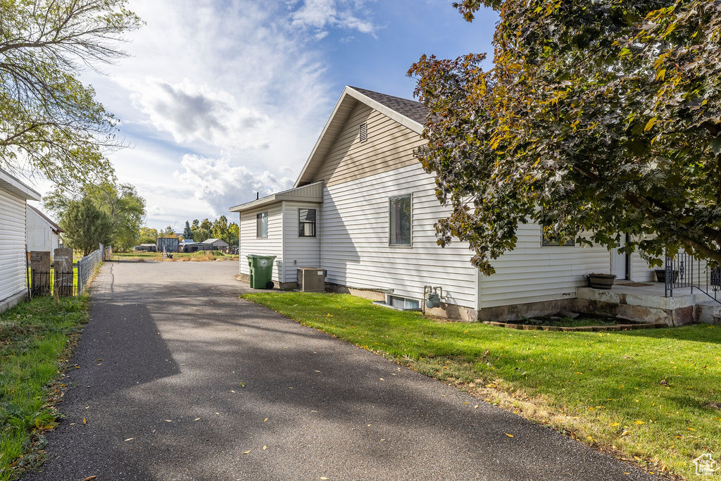 Photo 24 for MLS #2118264 at 134 W Center St