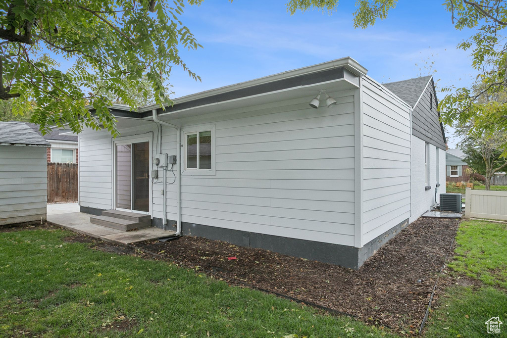 Photo 40 for MLS #2118266 at 1977 E Sylvan Ave