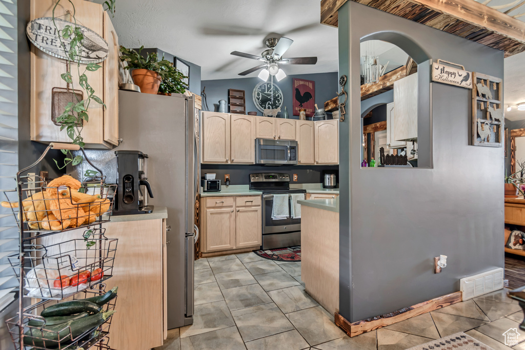 Photo 9 for MLS #2118278 at 272 S 950 West