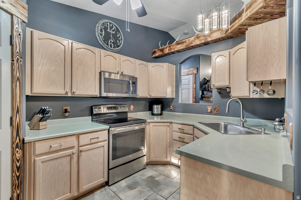 272 S 950 W Tooele, UT 84074