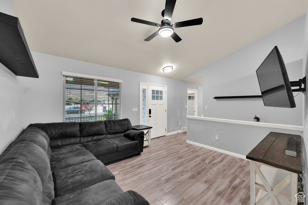 Photo 4 for MLS #2118280 at 3523 N Flower St