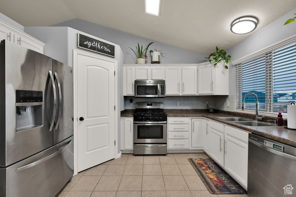 Photo 5 for MLS #2118280 at 3523 N Flower St