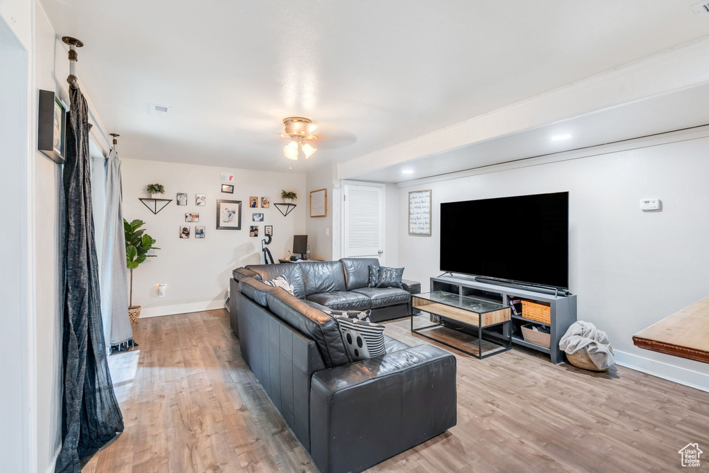 Photo 2 for MLS #2118282 at 1661 Willowbrook Dr