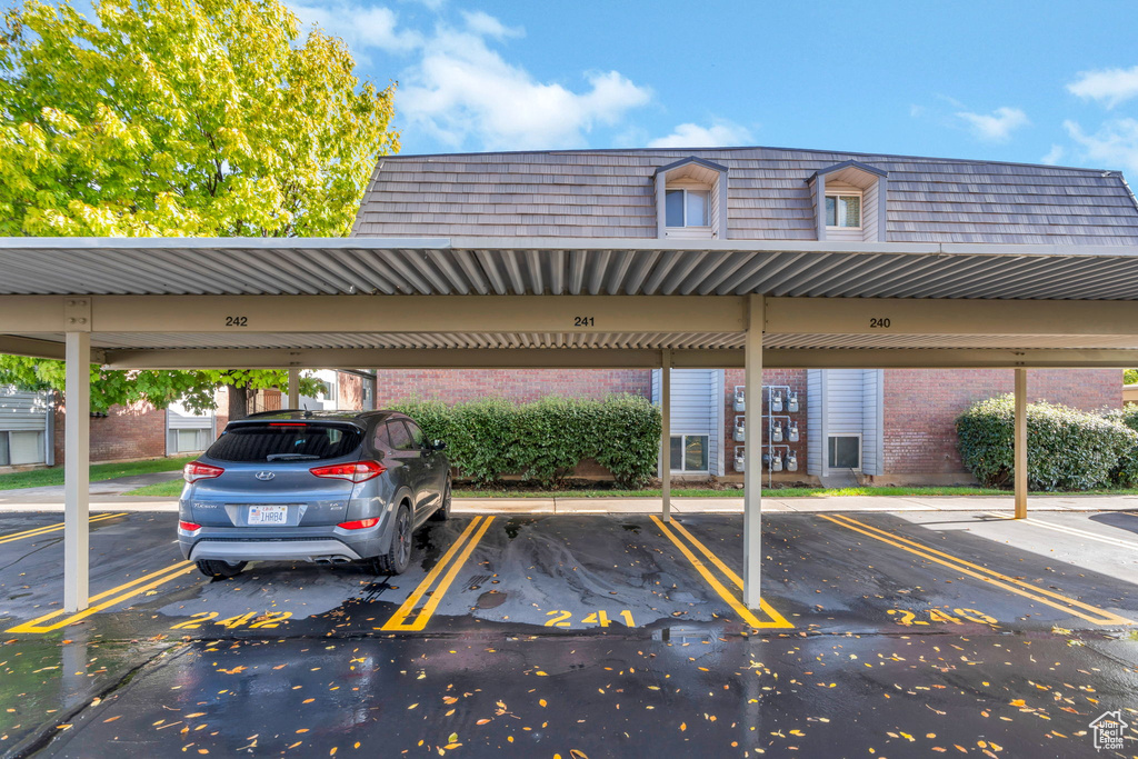 Photo 19 for MLS #2118282 at 1661 Willowbrook Dr
