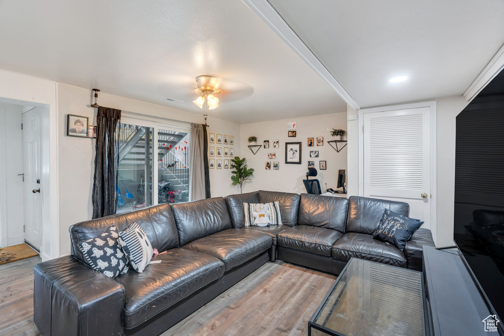 Photo 4 for MLS #2118282 at 1661 Willowbrook Dr