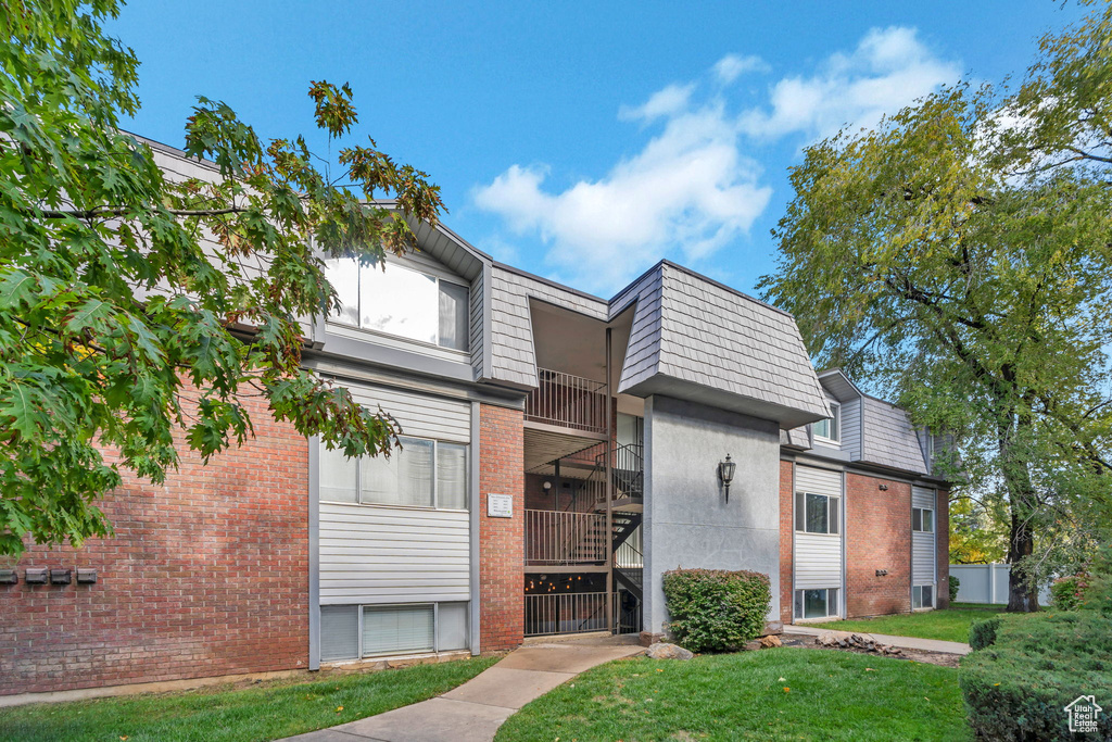 Photo 15 for MLS #2118282 at 1661 Willowbrook Dr