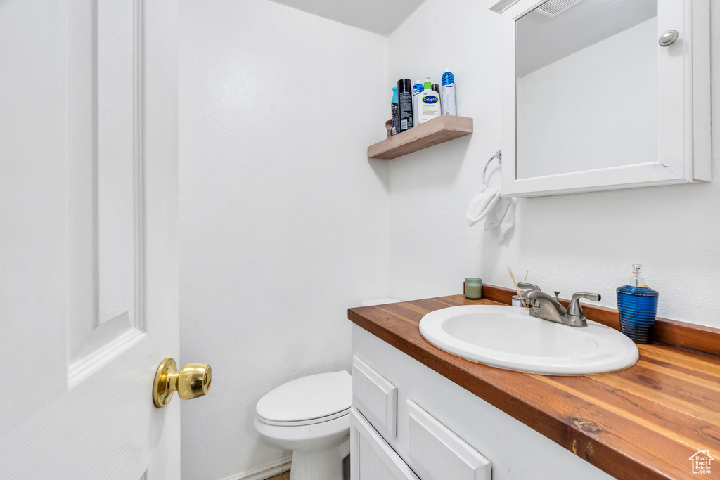 Photo 8 for MLS #2118282 at 1661 Willowbrook Dr