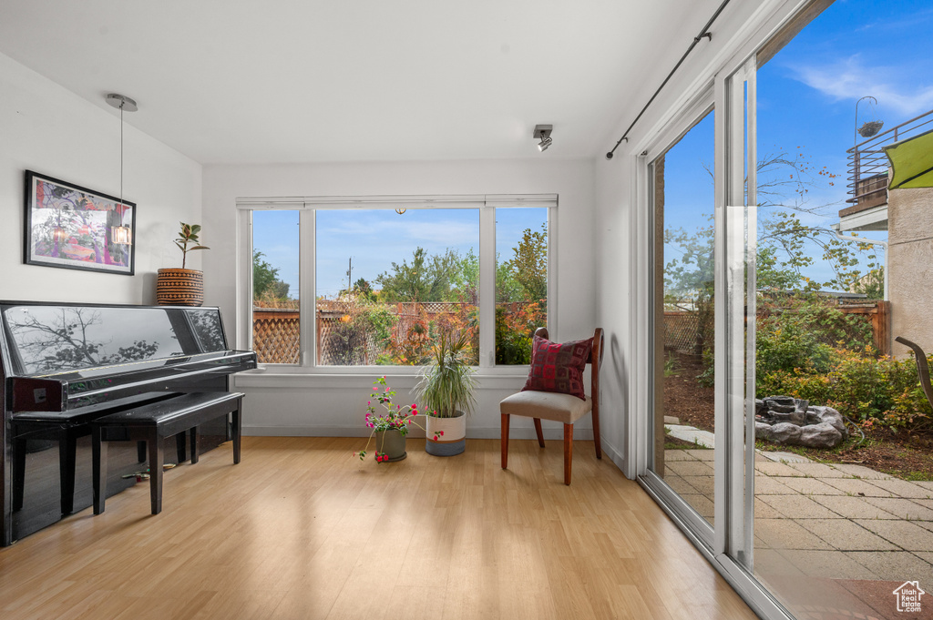 Photo 5 for MLS #2118292 at 1411 S Utah St #23