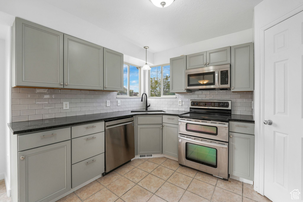 Photo 6 for MLS #2118303 at 6698 Early Dawn