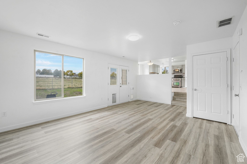 Photo 8 for MLS #2118303 at 6698 Early Dawn