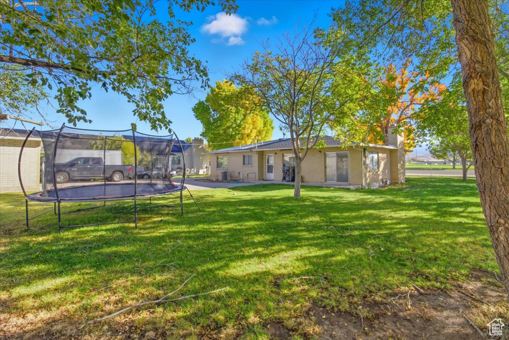 Photo 31 for MLS #2118312 at 564 S Main St