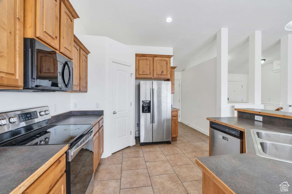 Photo 11 for MLS #2118313 at 3462 E Heyward Ct