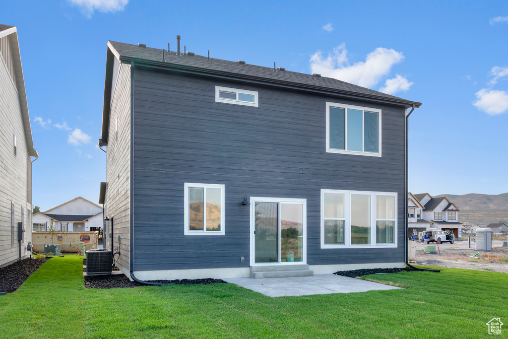 Photo 4 for MLS #2118319 at 702 N 600 West #106