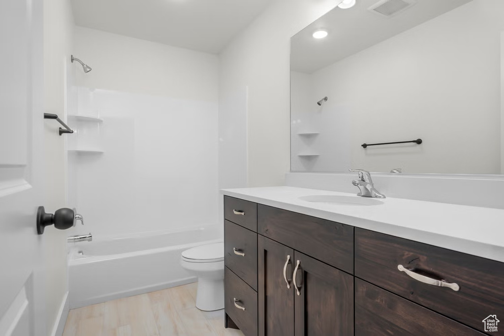 Photo 16 for MLS #2118328 at 970 W 880 North #60