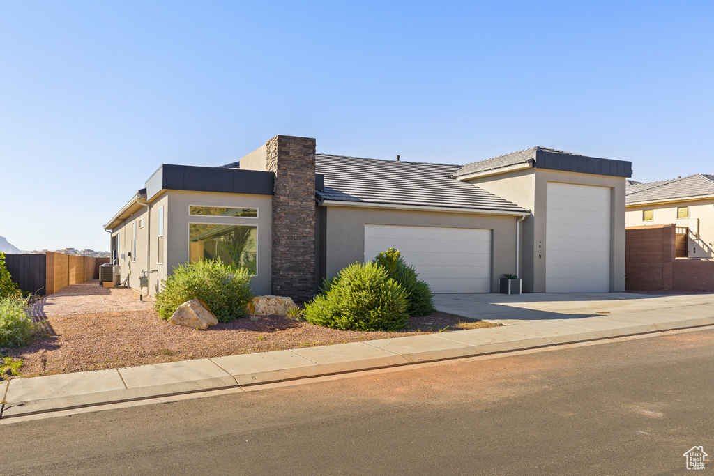 Photo 2 for MLS #2118329 at 1419 W 460 North