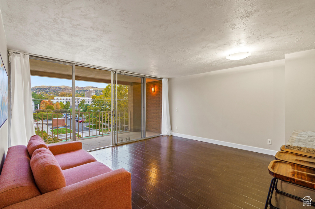 Photo 4 for MLS #2118330 at 710 E 200 South #4F
