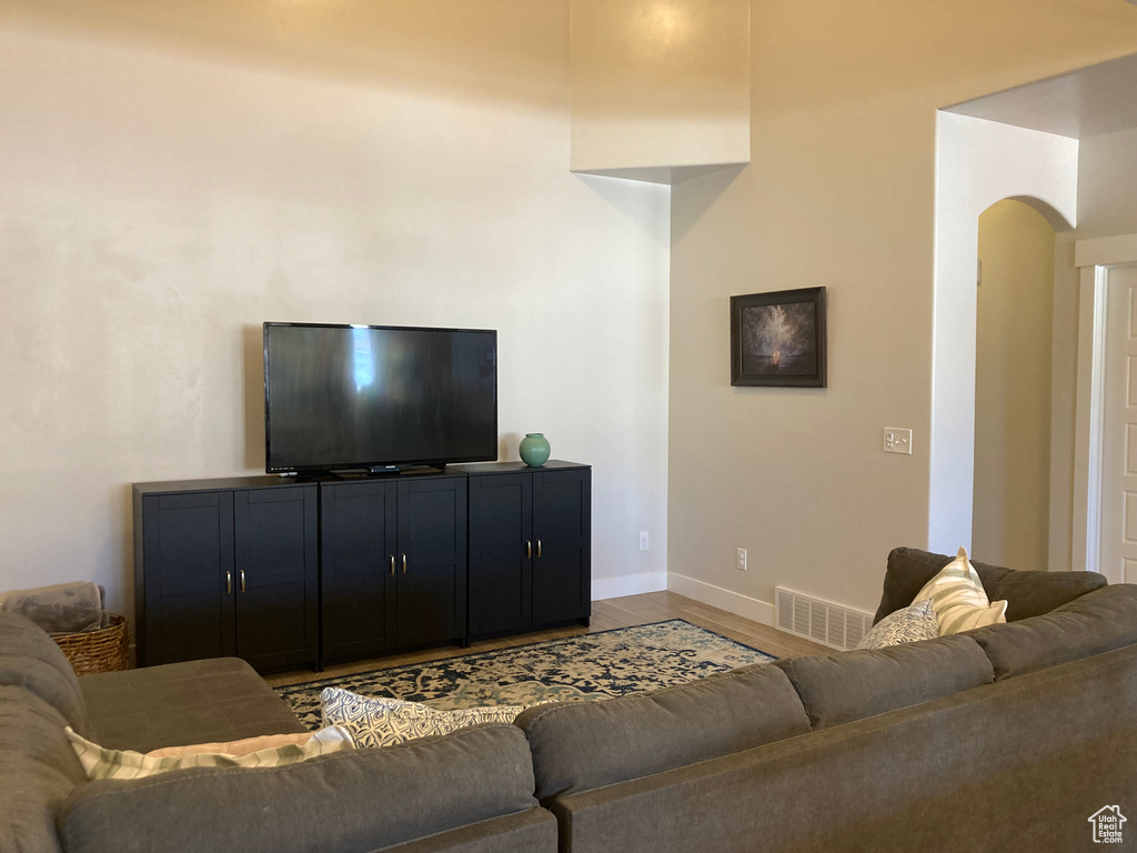 Photo 6 for MLS #2118332 at 3972 W 1530 North