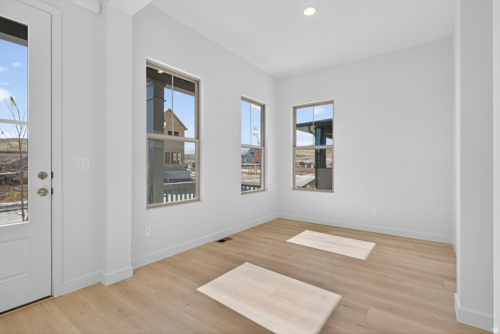 7238 W TERRAINE RD West Jordan, UT 84081