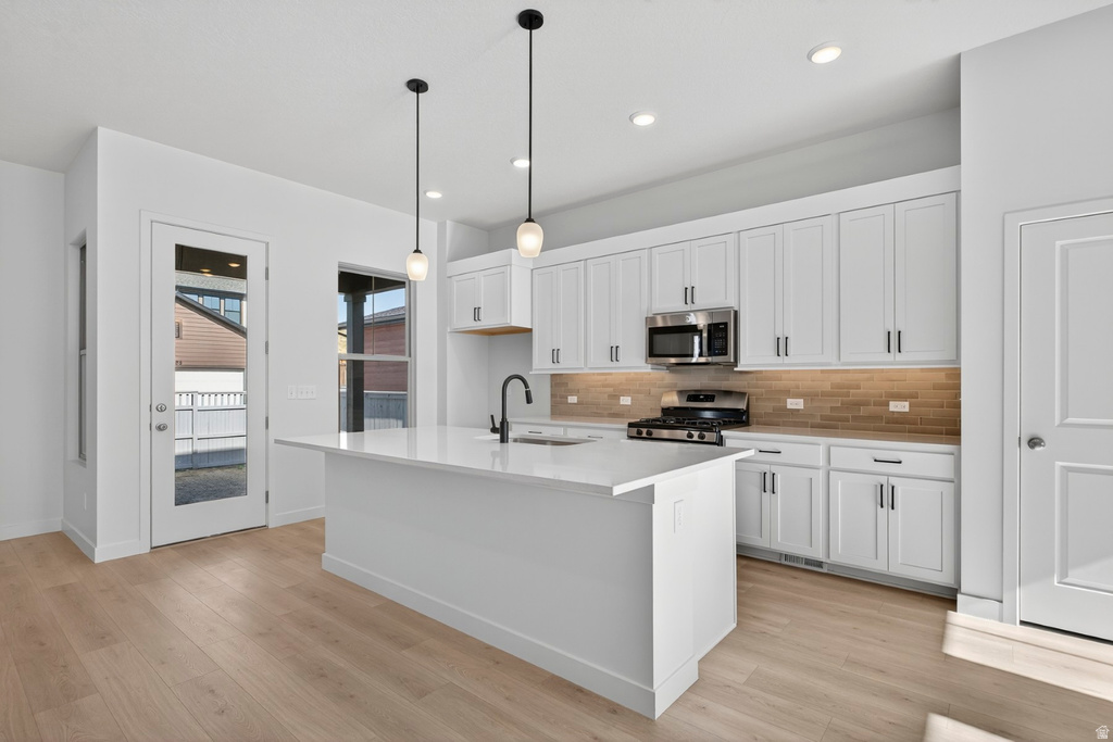 7238 W TERRAINE RD West Jordan, UT 84081