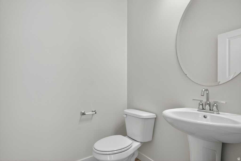 7238 W TERRAINE RD West Jordan, UT 84081