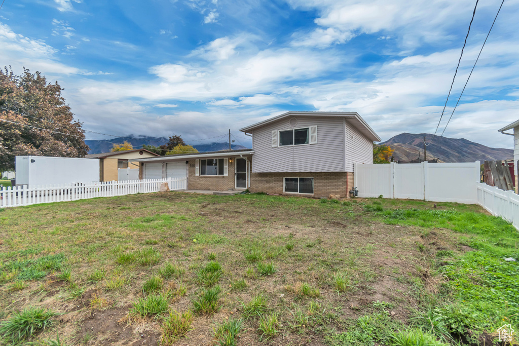 Photo 2 for MLS #2118341 at 388 E 600 South