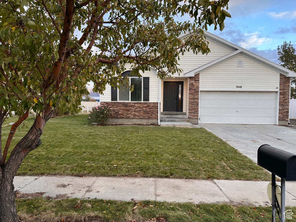 Photo 3 for MLS #2118342 at 948 N 680 West