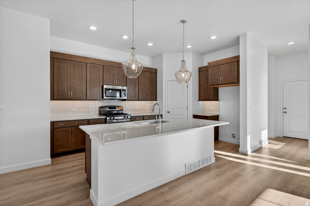 7261 W HIDDEN HILLS WAY West Jordan, UT 84081