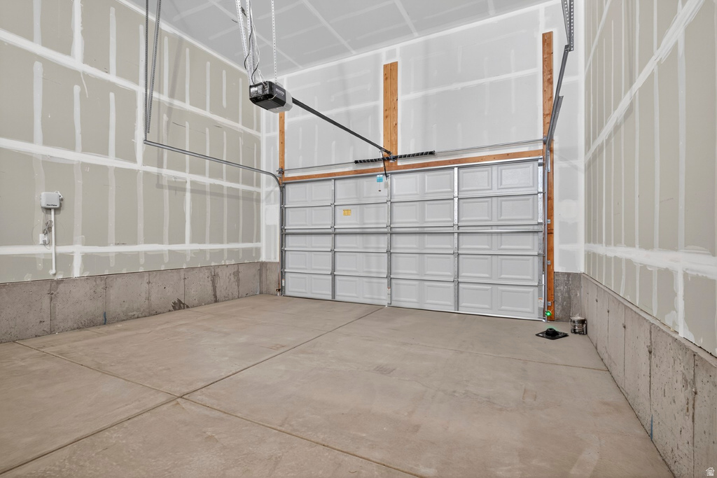 7261 W HIDDEN HILLS WAY West Jordan, UT 84081