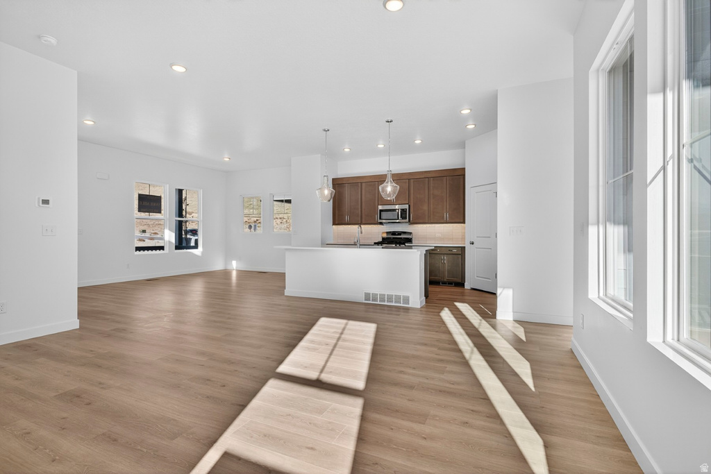 7261 W HIDDEN HILLS WAY West Jordan, UT 84081