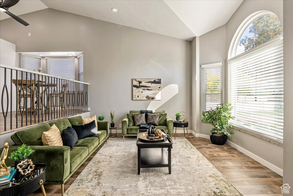 Photo 5 for MLS #2118358 at 989 E Dry Gulch Rd
