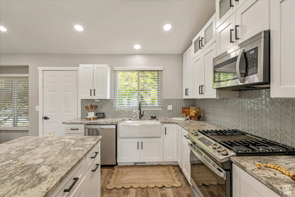 Photo 13 for MLS #2118358 at 989 E Dry Gulch Rd