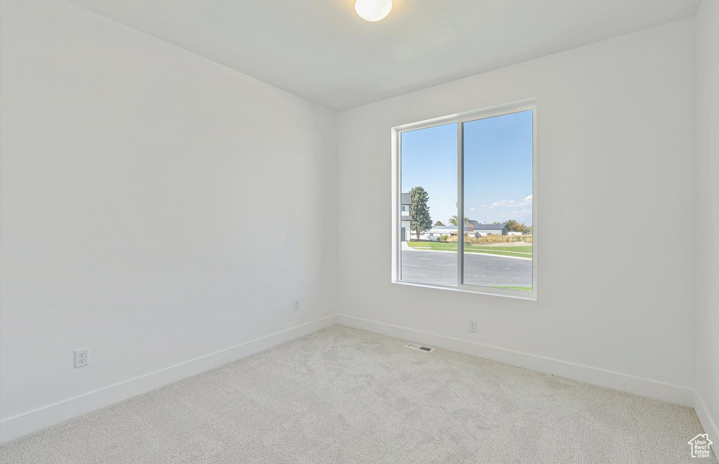 Photo 9 for MLS #2118364 at 1018 E 250 South