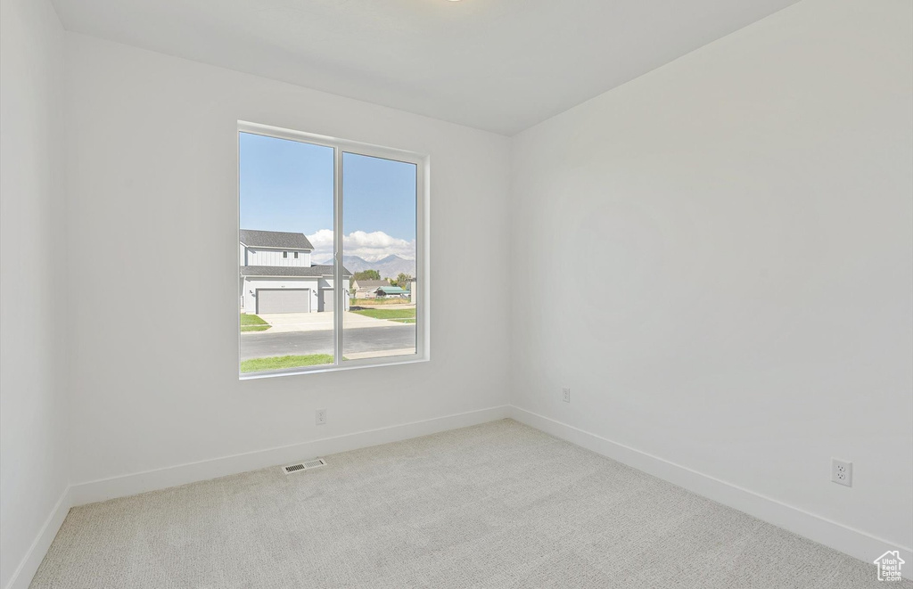Photo 10 for MLS #2118364 at 1018 E 250 South