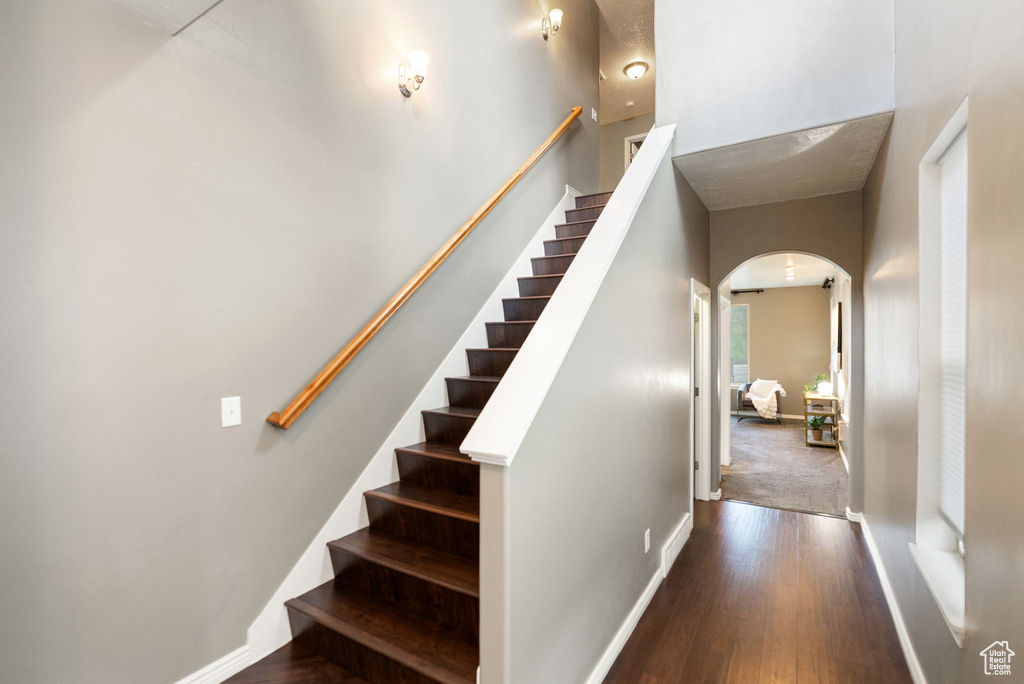 7069 W COTTAGE POINT DR West Jordan, UT 84081