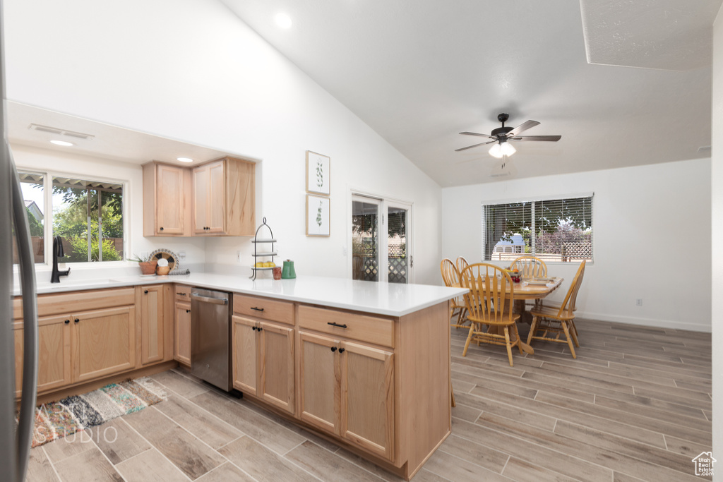 Photo 14 for MLS #2118389 at 271 W 210 South