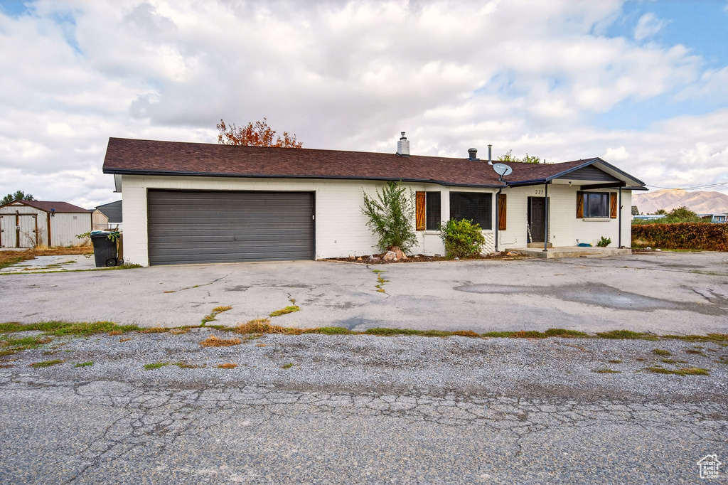 Photo 25 for MLS #2118390 at 221 N Center St