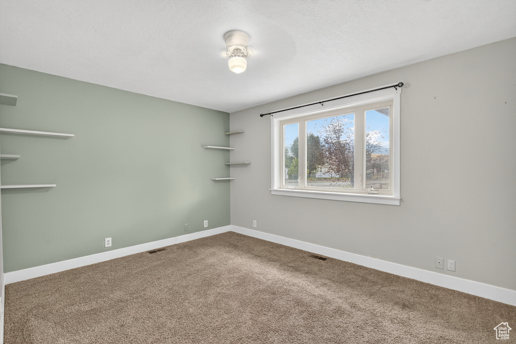 Photo 18 for MLS #2118390 at 221 N Center St
