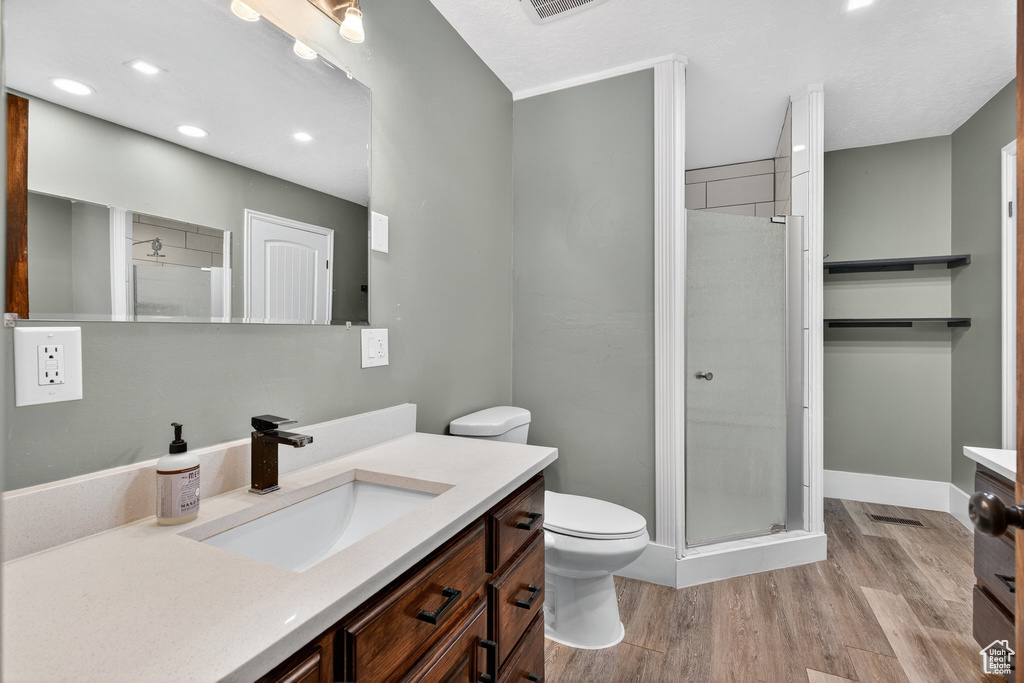 Photo 16 for MLS #2118390 at 221 N Center St