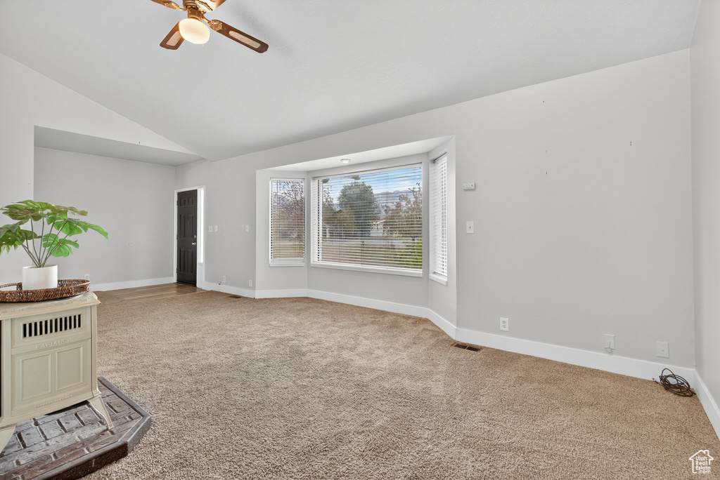 Photo 4 for MLS #2118390 at 221 N Center St