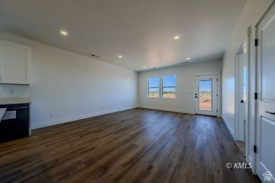 Photo 6 for MLS #2118393 at 1681 S Creek Side #41