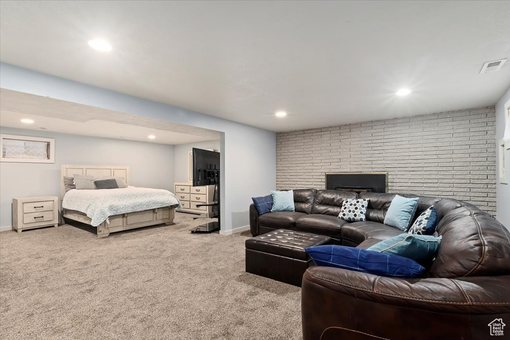 Photo 17 for MLS #2118395 at 698 N Brook Ave