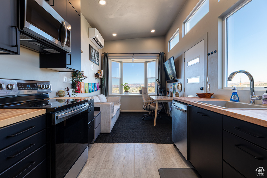 1555 S LOST DR Kanab, UT 84741