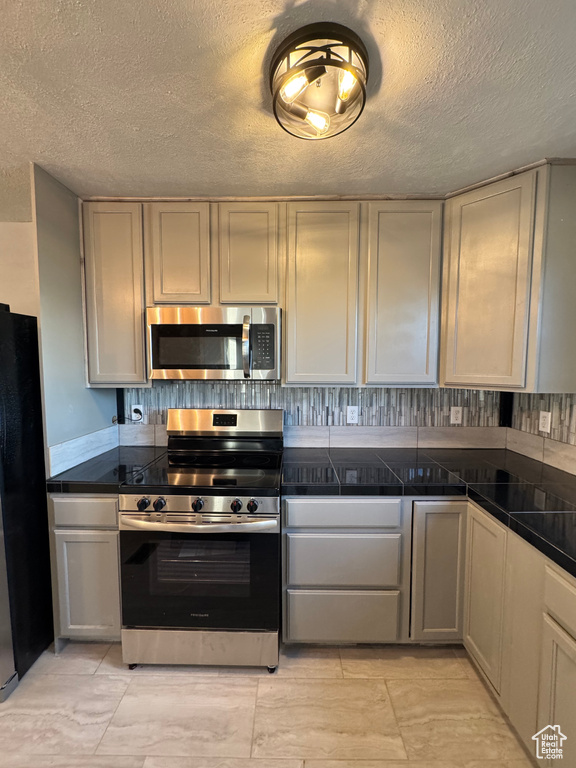 Photo 4 for MLS #2118402 at 121 2nd