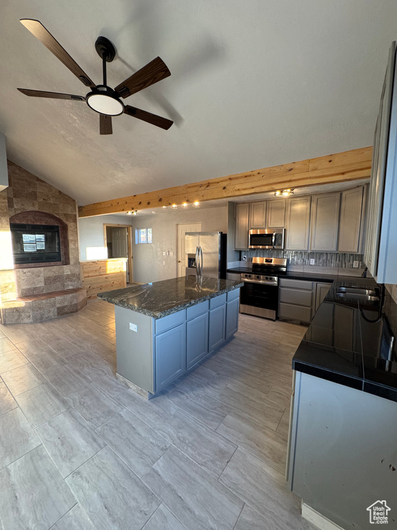 Photo 2 for MLS #2118402 at 121 2nd