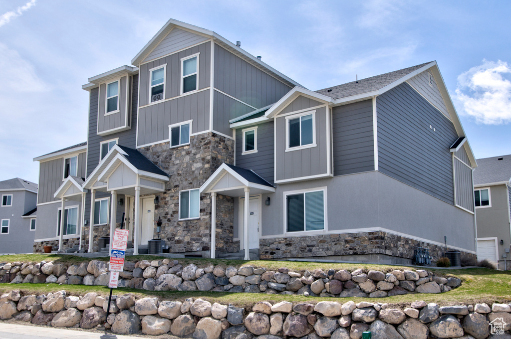 Photo 3 for MLS #2118403 at 14357 S Sherwell Ct