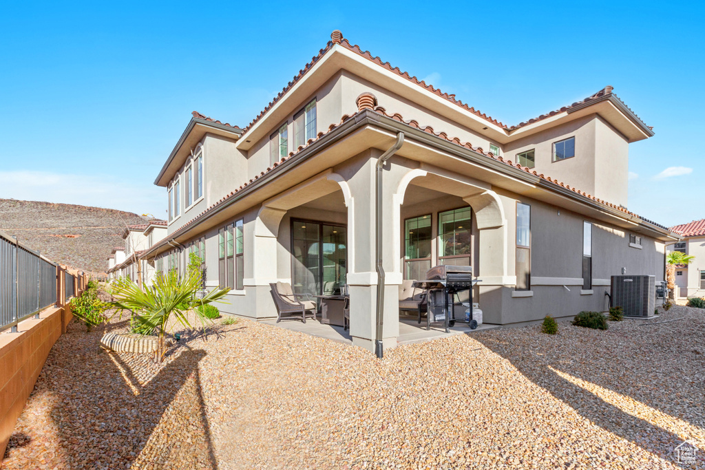 Photo 34 for MLS #2118405 at 2343 E Escondido Dr