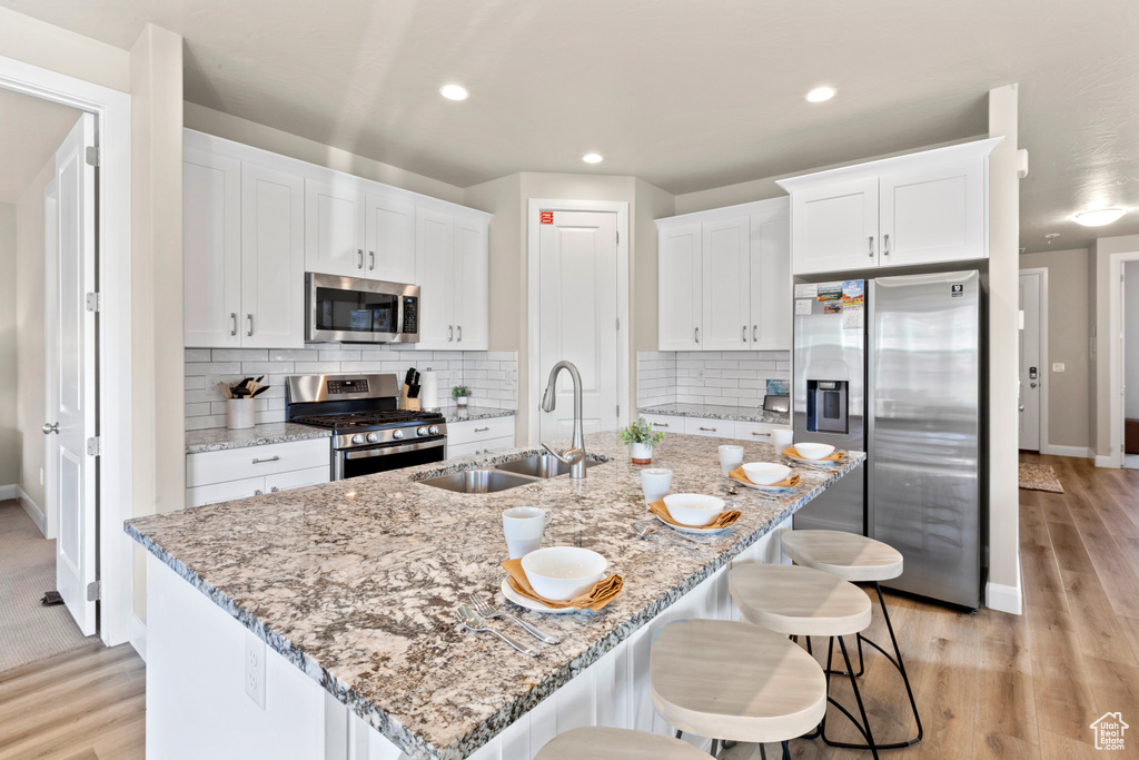 Photo 6 for MLS #2118405 at 2343 E Escondido Dr